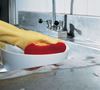 Red sponge pad scraping by Spontex 10