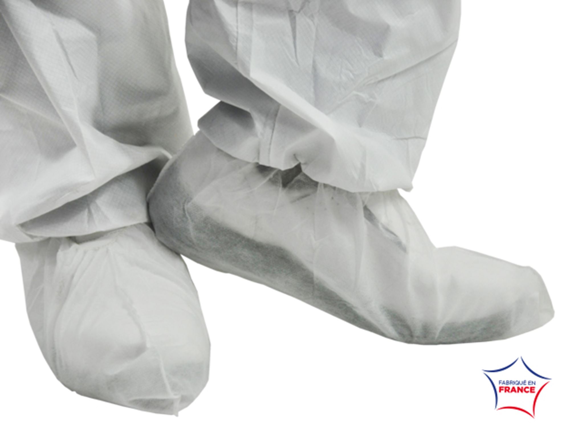 Disposable white polypropylene overshoes 500