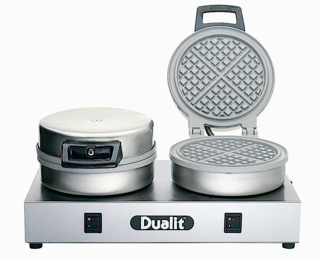Professional electric waffle iron