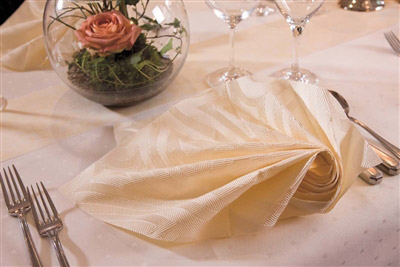Dunilin napkin nonwoven Lily creme 40 x 40 packs of 240