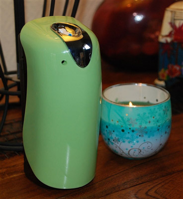 Automatic fragrance diffuser Prodifa basic mini green