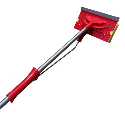 Mop handle with spin