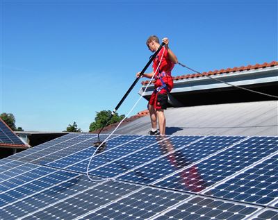 Unger HiFlo Nlite 16m solar panel maintenance kit