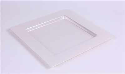 In disposable plate carree pearl prestige package 72
