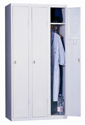 Cloakroom office with lock and 2 keys starting column