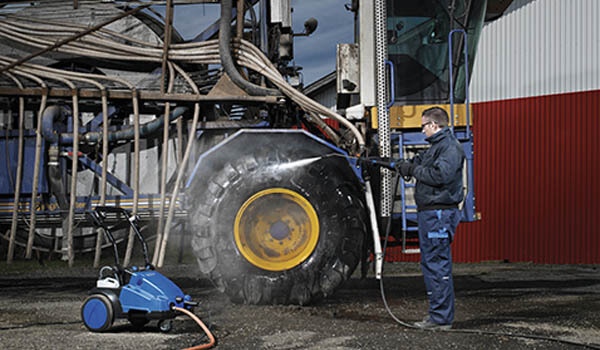 High-pressure cleaner for agriculture, livestock farming, landscaping